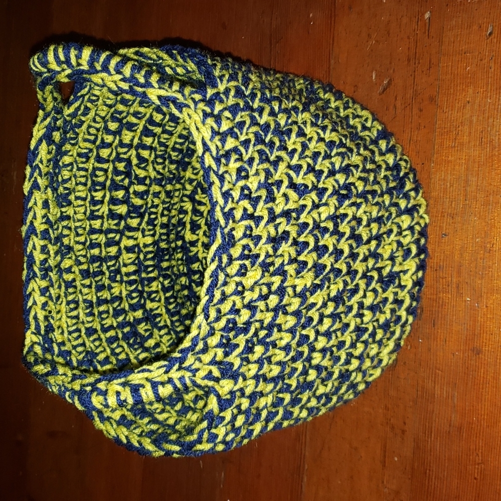 🧶yellow and navy handmade basket